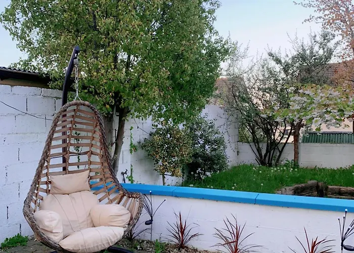 Проживание в семье The Nysa Garden House Only Ньютаун-Маунт-Кеннеди